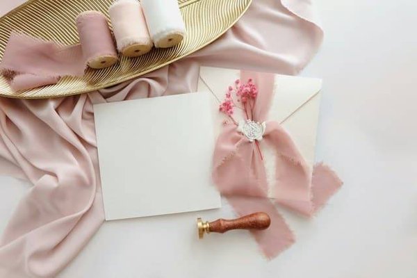 Faire-Part de Naissance : Choisissez le Format Parfait pour Annoncer Votre Heureux Événement