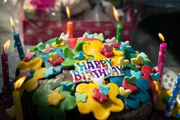Comment Organiser une Surprise pour Votre Fête d'Anniversaire
